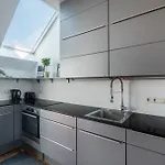 Sky Loft - Moderne Dachwohnung Mit Terrasse Und Blick Aufs Rathaus Daire *