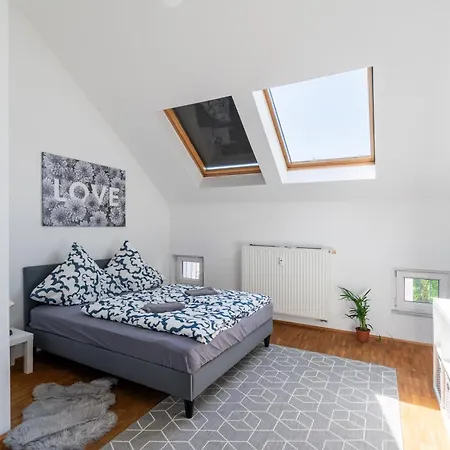 Sky Loft - Moderne Dachwohnung Mit Terrasse Und Blick Aufs Rathaus * Leipzig