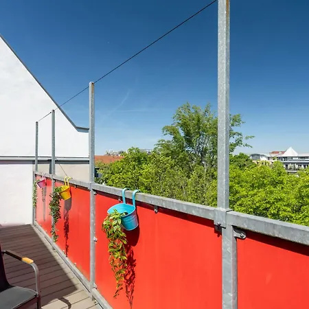 Apartamento Sky Loft - Moderne Dachwohnung Mit Terrasse Und Blick Aufs Rathaus