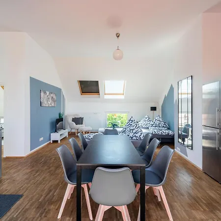 Apartamento Sky Loft - Moderne Dachwohnung Mit Terrasse Und Blick Aufs Rathaus *
