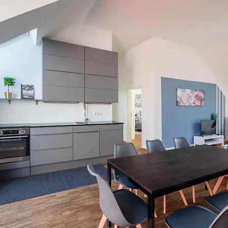 Sky Loft - Moderne Dachwohnung Mit Terrasse Und Blick Aufs Rathaus Lejlighed Leipzig