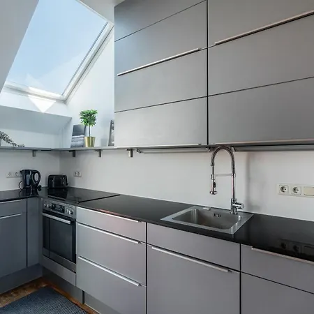 Sky Loft - Moderne Dachwohnung Mit Terrasse Und Blick Aufs Rathaus Apartamento *