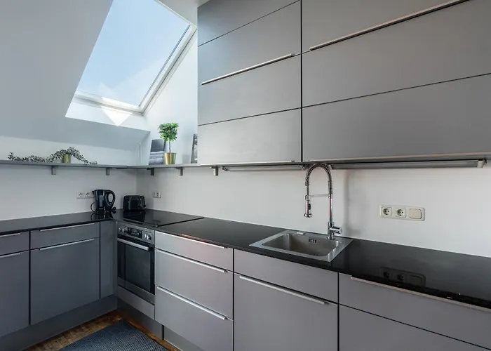 Sky Loft - Moderne Dachwohnung Mit Terrasse Und Blick Aufs Rathaus 公寓 *